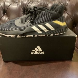 Pro bounce, 2019, low size 9